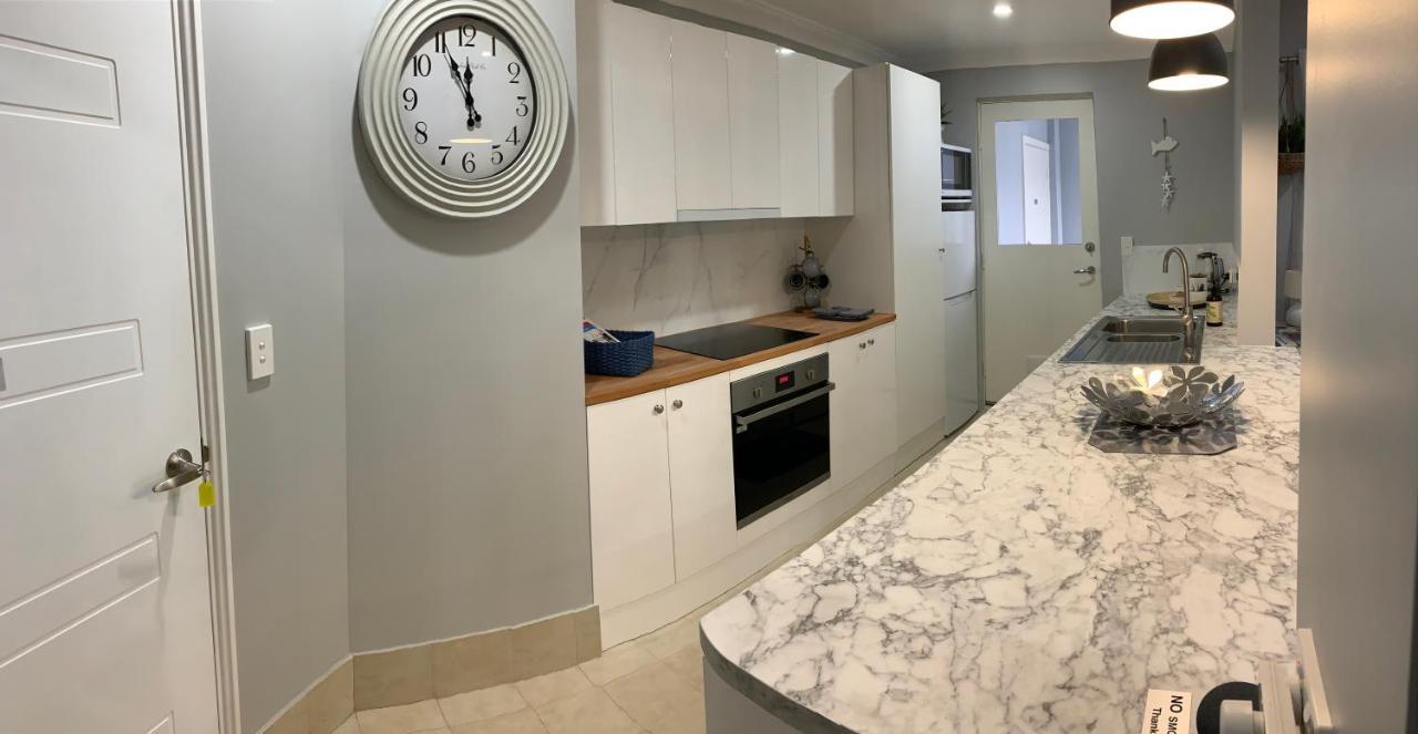 The Hutt On Mandurah Marina Apartment Exterior foto