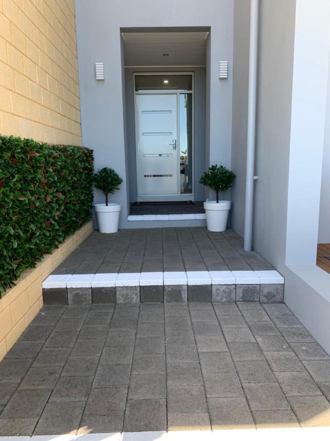 The Hutt On Mandurah Marina Apartment Exterior foto
