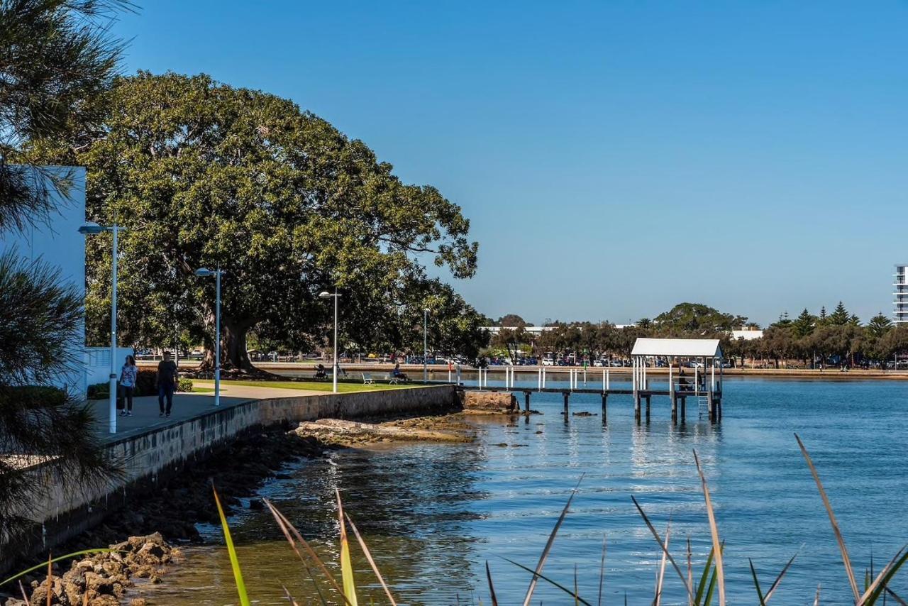 The Hutt On Mandurah Marina Apartment Exterior foto